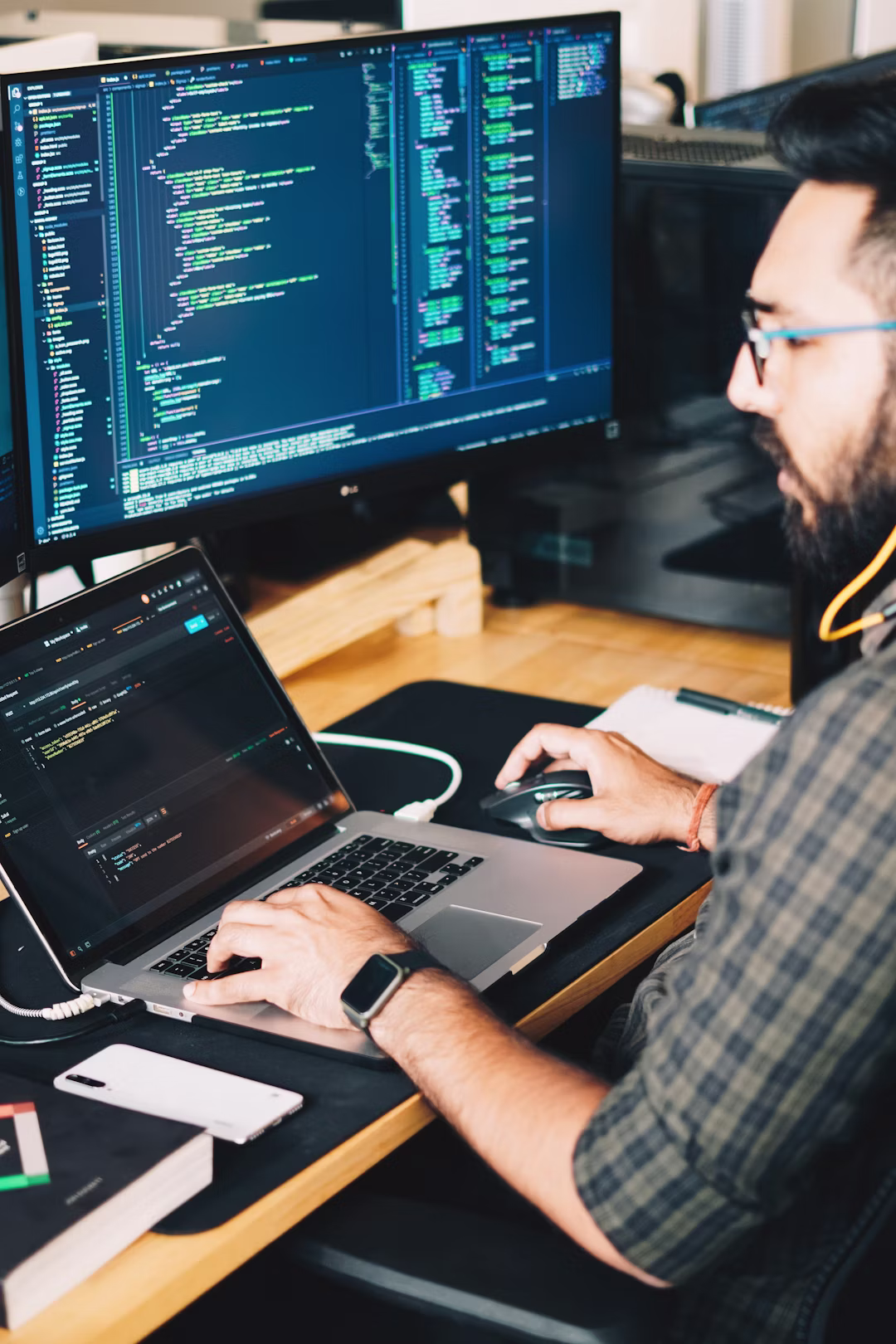 Asian Software Engineer optimizing WooCommerce